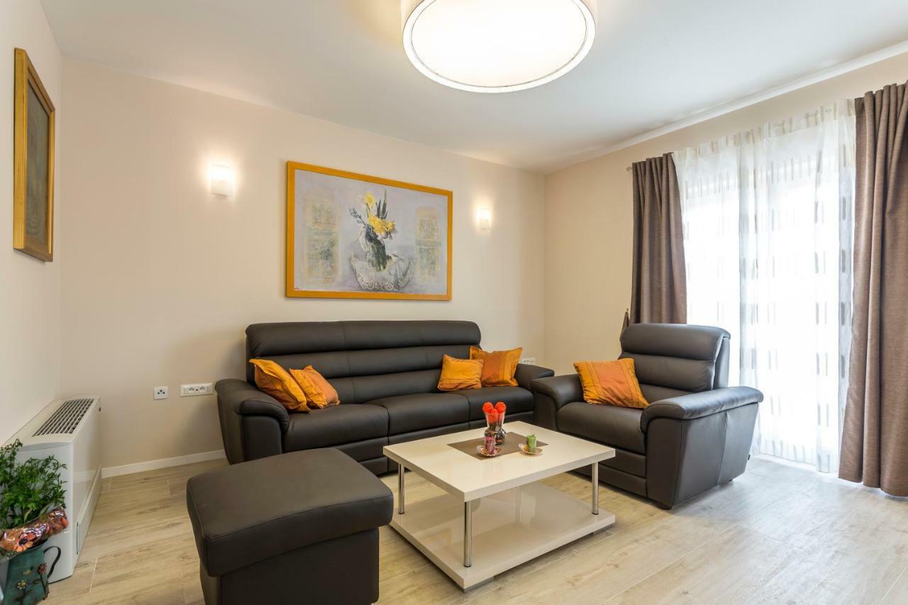 Villa Flores Рогозниця Екстер'єр фото