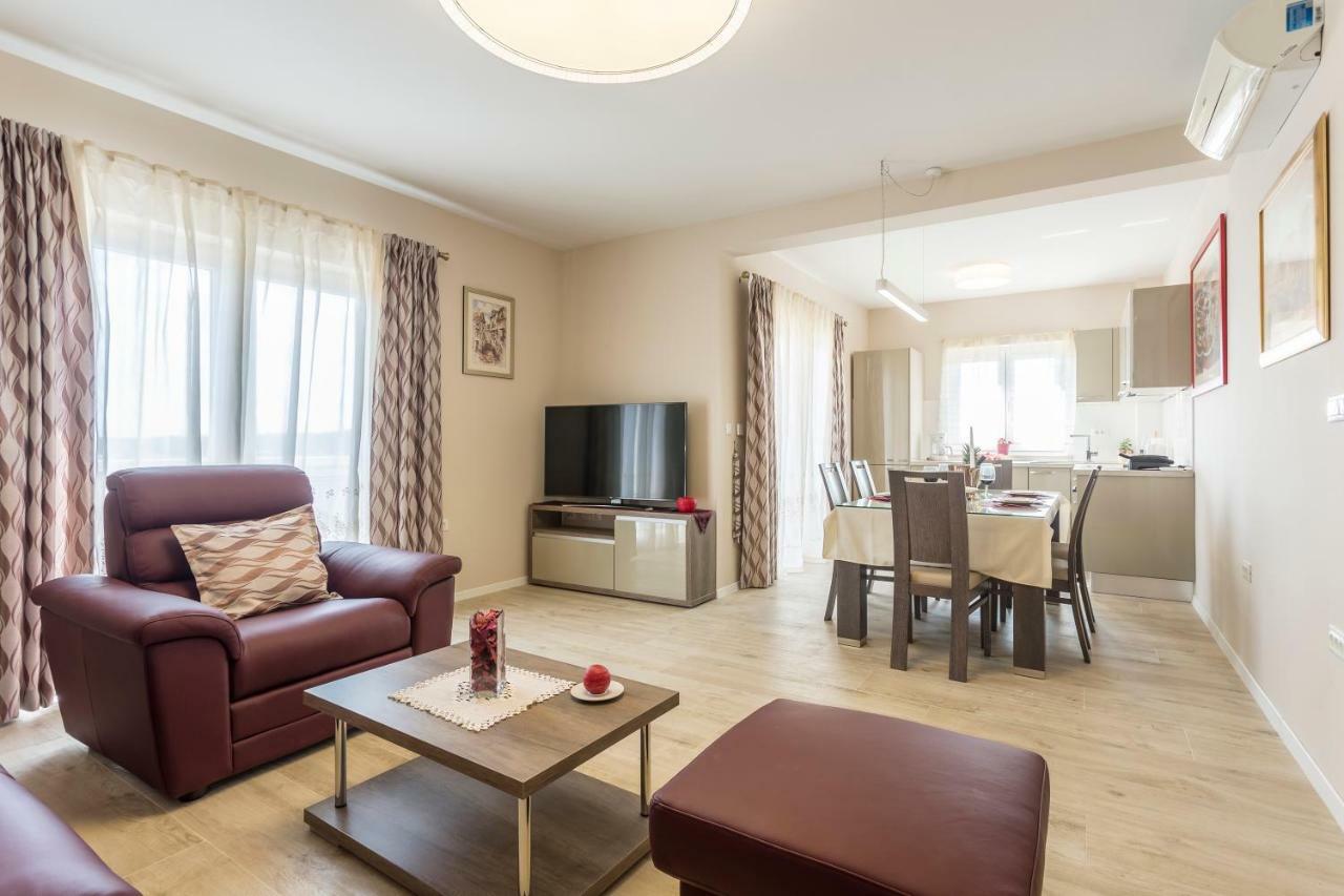Villa Flores Рогозниця Екстер'єр фото