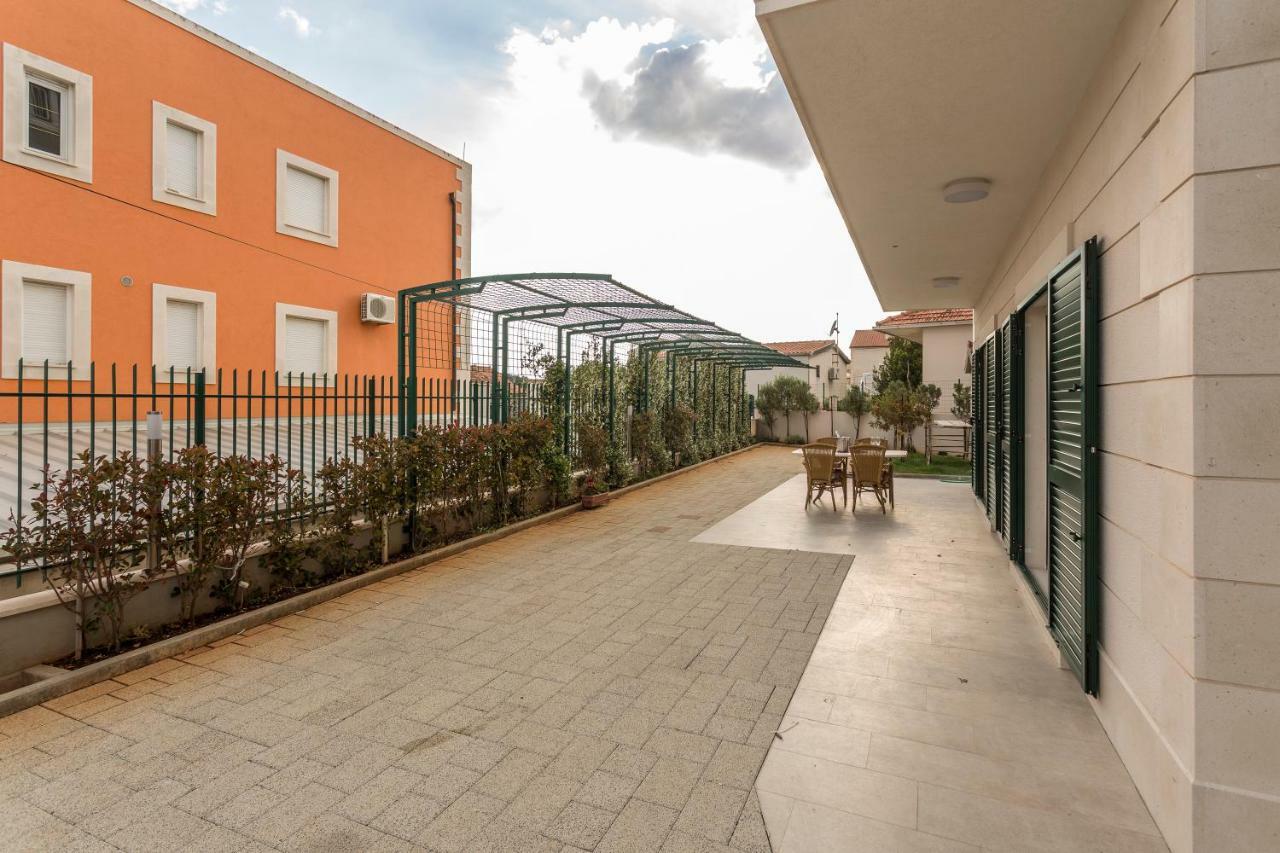 Villa Flores Рогозниця Екстер'єр фото