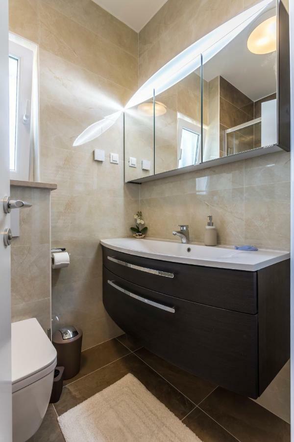 Villa Flores Рогозниця Екстер'єр фото