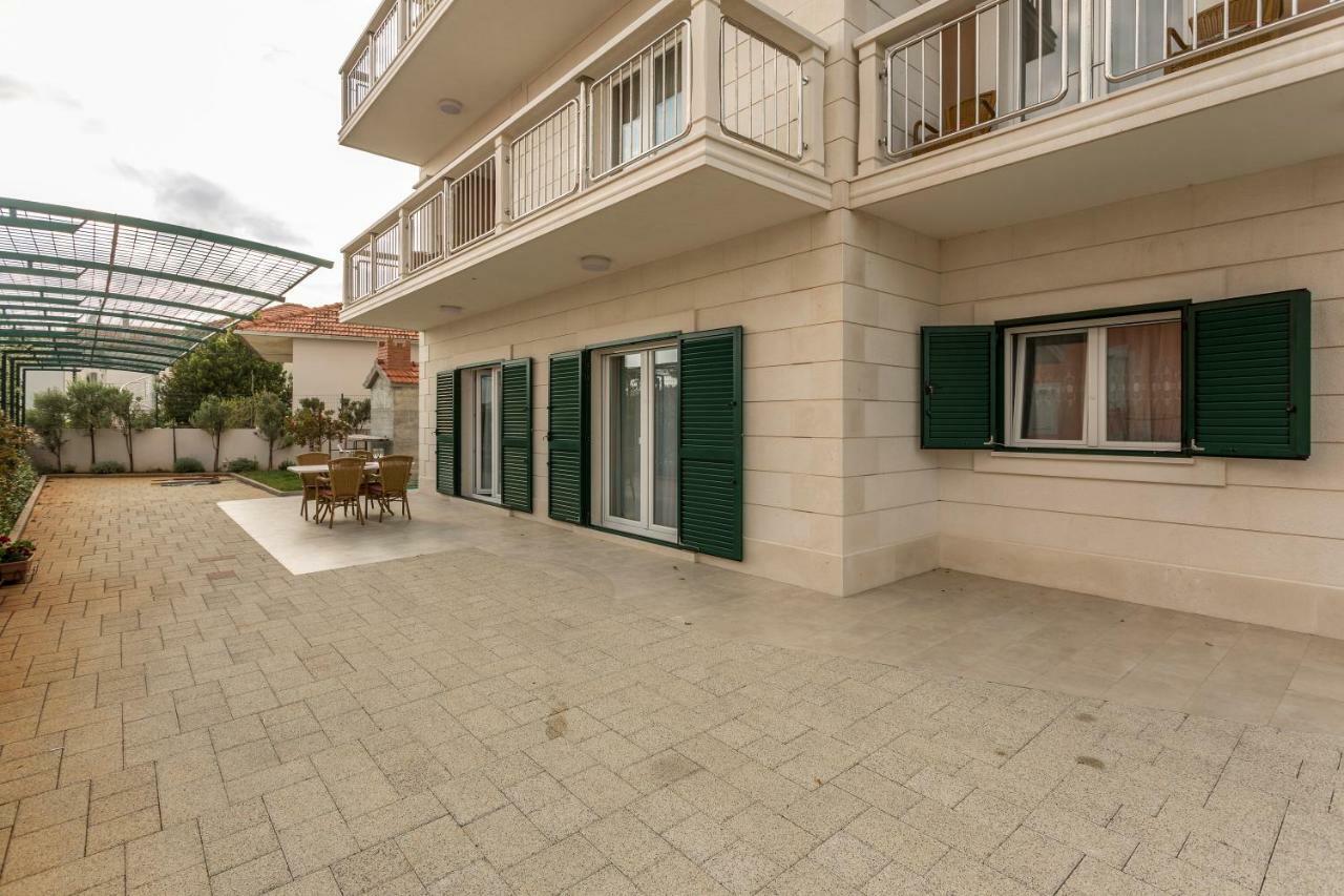 Villa Flores Рогозниця Екстер'єр фото
